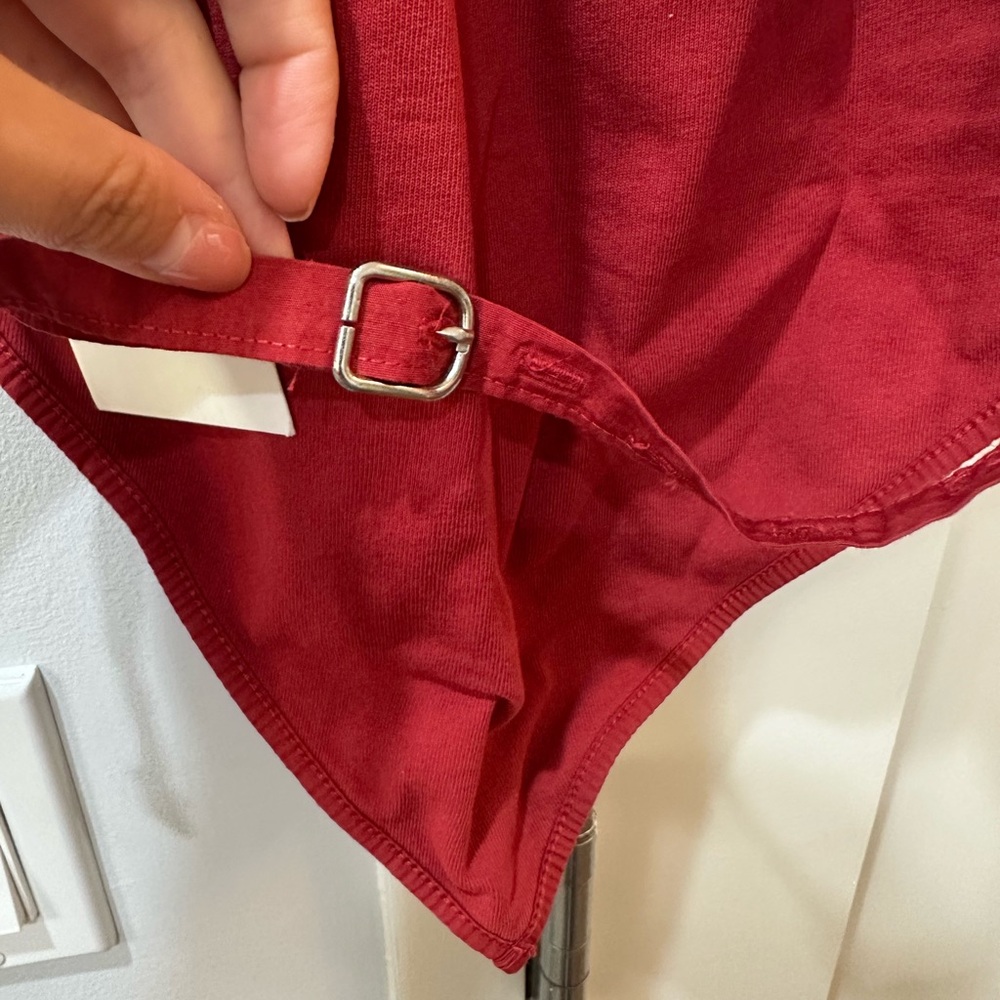 Open Back Halter Top - Picture 4 of 5